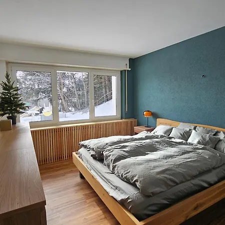 La Petite Ourse 克莱恩 蒙塔纳